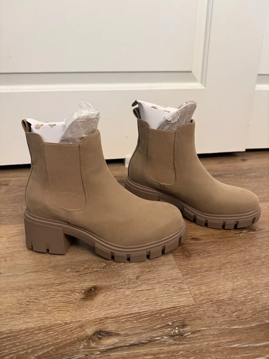 MIA Chunky Chelsea Ankle Boots in Taupe - Picture 2 of 4